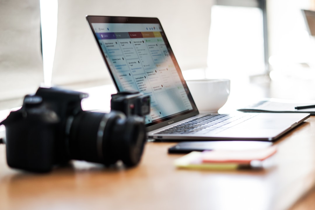 Working with a Social Media Advertising Expert: What Are the Real Results?